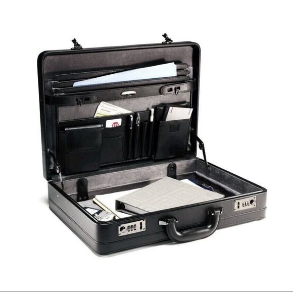 Samsonite Leather Computer Laptop Attache Briefcase Expandable 44077-1041 Black - Picture 1 of 7